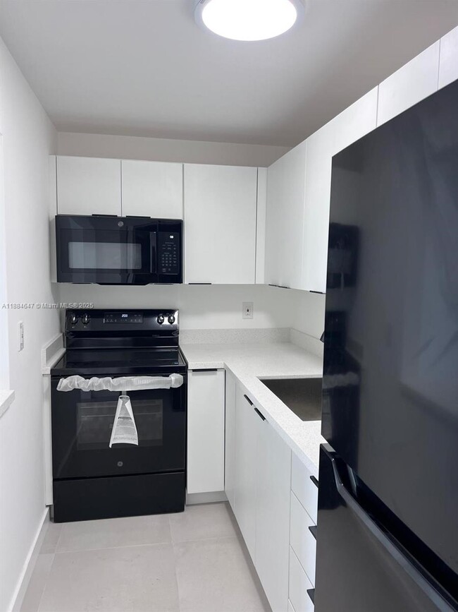 Photo - 7820 NE Bayshore Ct Unidad 101