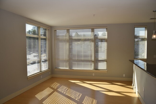 Photo - Coming soon! Stunning 2 Bedroom Tacoma Condo