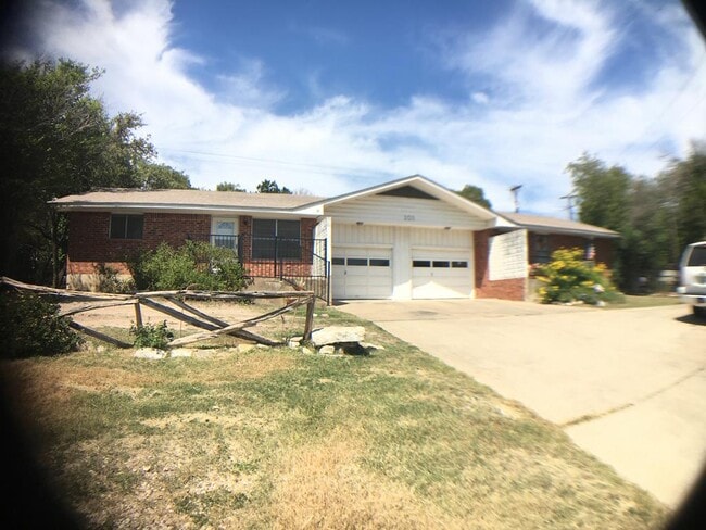 Photo - 101 Ranchero Rd House
