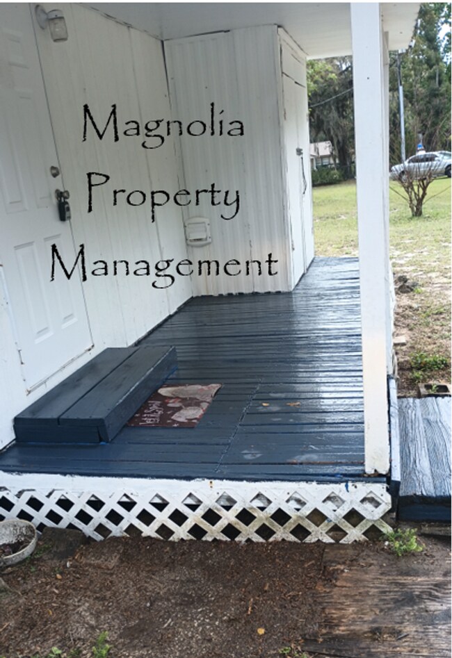 Photo - 3 bedroom 2 bathroom Double Wide Trailer