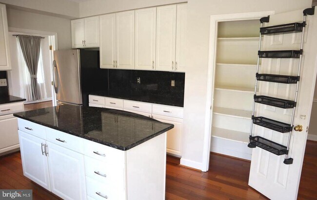 Photo - 17105 Thatcher Ct