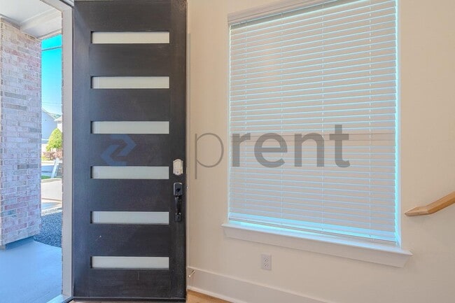 Photo - Unit Unit E