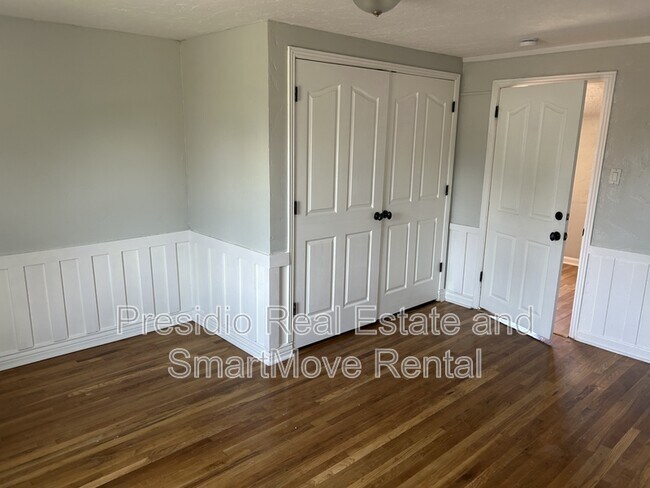 Photo - 259 E 4800 S