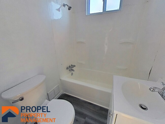 Photo - 7552 Chalmers Ave Casa