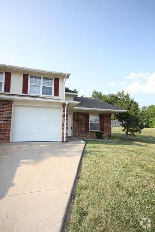 Building Photo - 1703 Steamboat Ln Rental