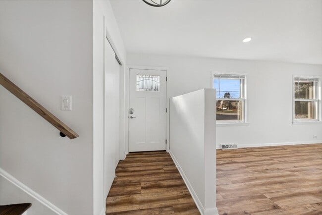 Photo - 4647 Johnson Ave