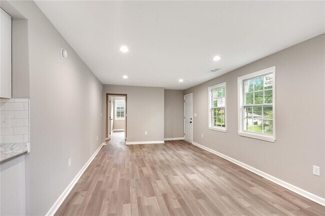 2157 Penelope St NW