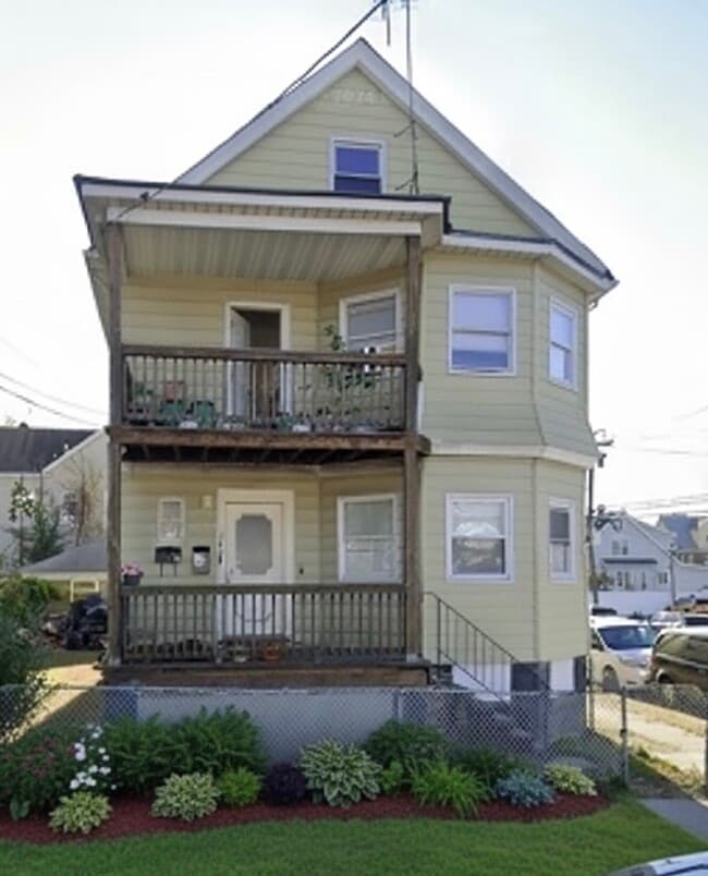 Building Photo - 242 Union Ave Unit 2ND FLOOR