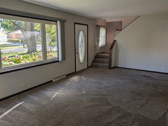 Photo - 324 Sunrise Ave