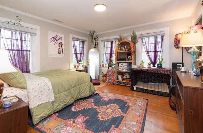 Photo - 16 Gracelyn Rd Unit Apt #2