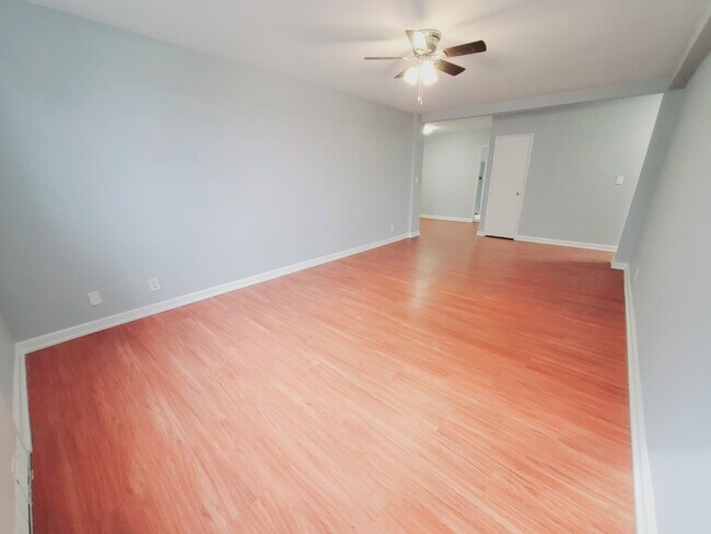 Photo - 39 Glenbrook Rd Unit 2