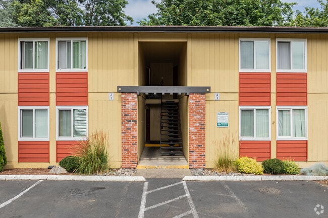 Entrada - Beverly Grove Apartments