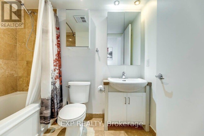 Photo - 208 Queens Quay W Unit 1213