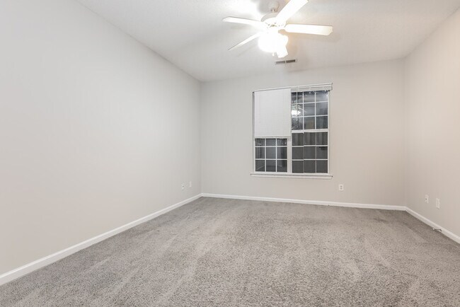 Photo - 2294 Coach Way