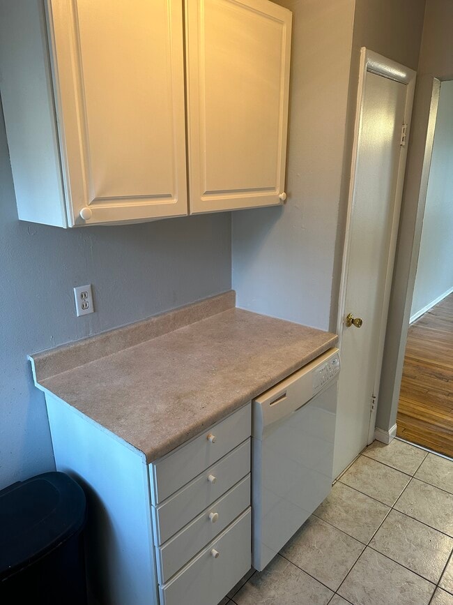 Photo - 232 Solon Dr