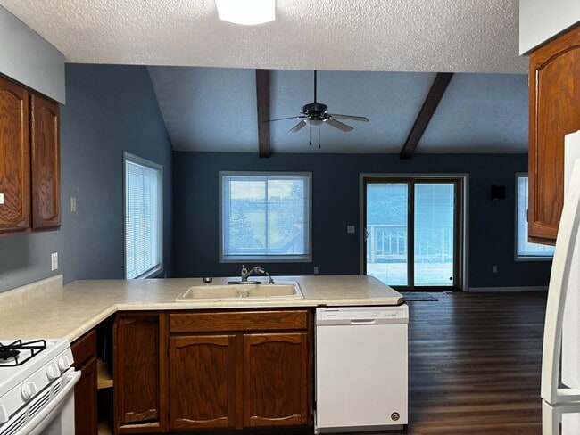 Photo - 5530 Shady Ln