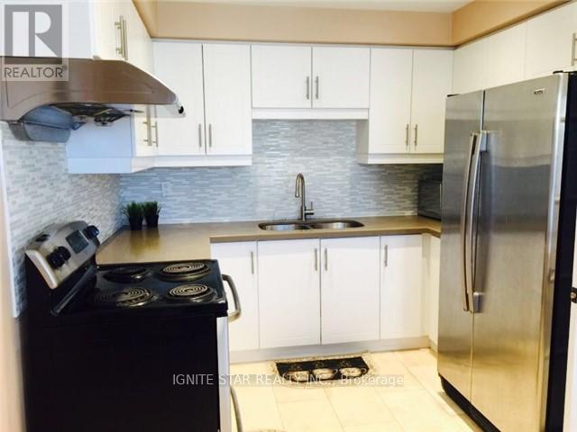 Photo - 2079 The Collegeway