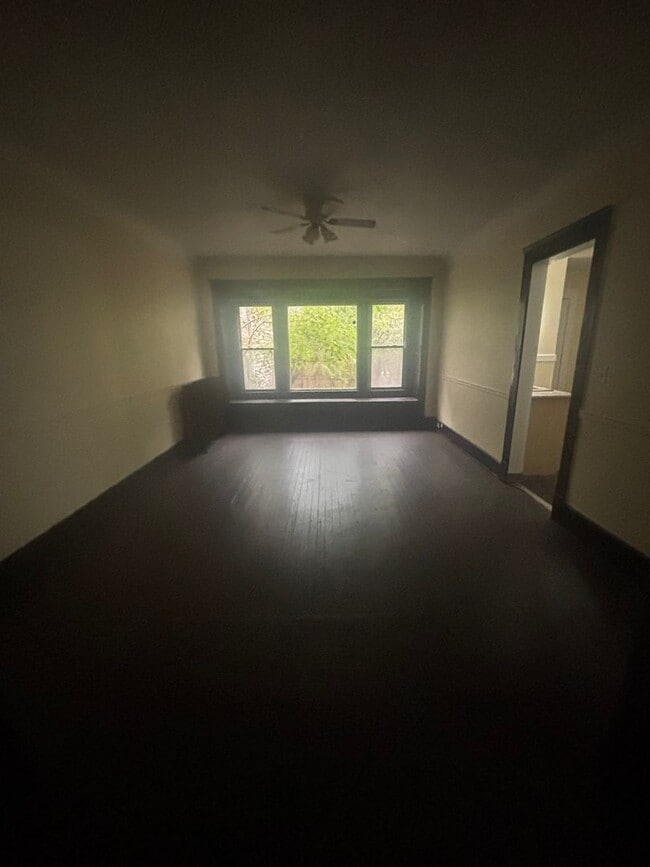 Photo - 4bd Single Section 8