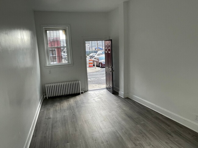 Living Room - 2001 E Monmouth St Unit 1st floor
