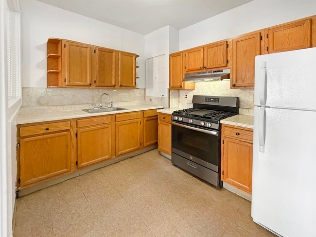 Photo - 535 Washington St Unit 2