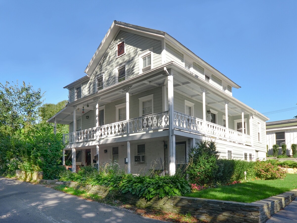 Photo - 82 Central Ave Unidad # 2nd Floor