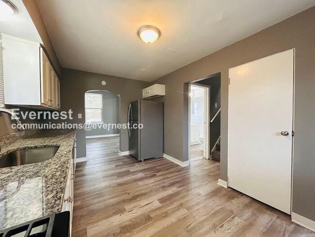 Photo - 763 Shaw Ave