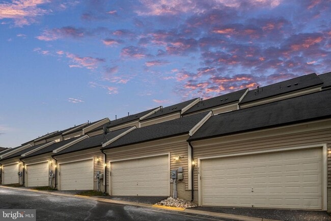 Photo - 214 Almond Dr