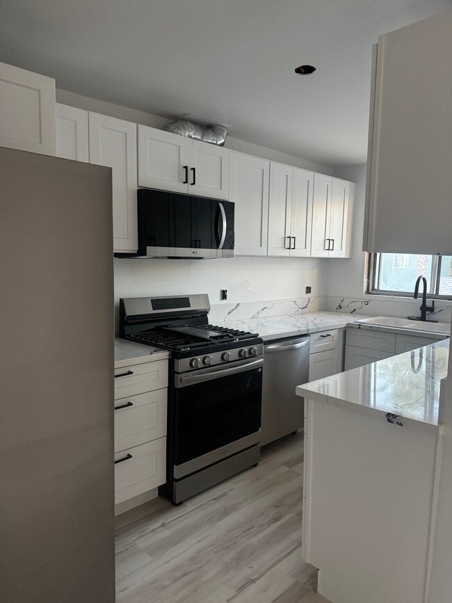 Photo - 522-528 Alexandria Ave Unidad 14B