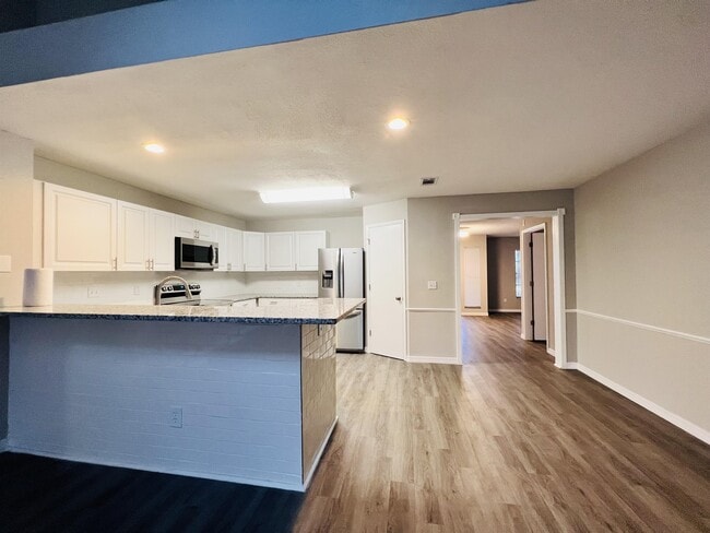 Photo - 1072 Gould Pl