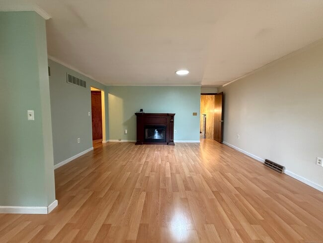 Photo - 56 Wedgewood Dr