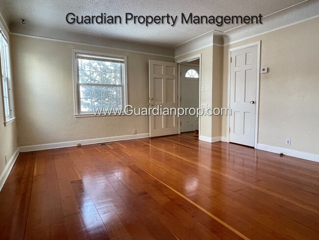 Photo - 4618-4620 Cedar Ave S Unidad 4618