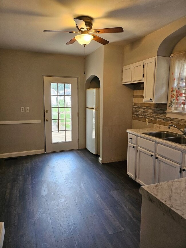 Photo - 2 bed 1 bath house, EHA approved
