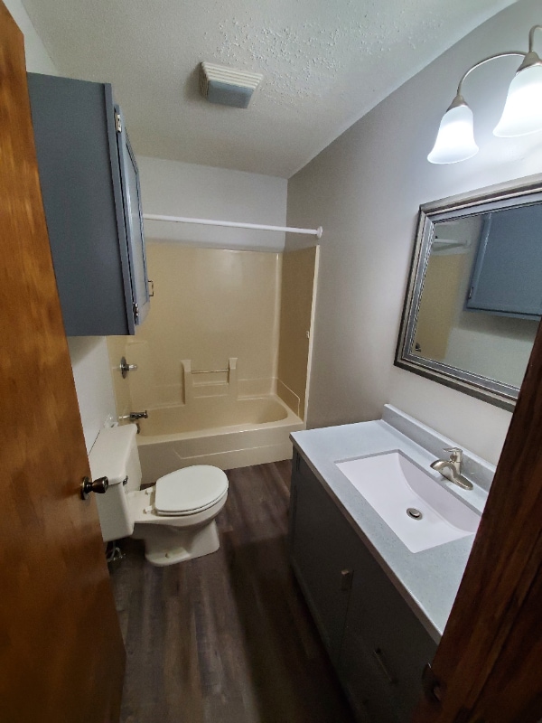 Photo - 276 W Pinehurst St