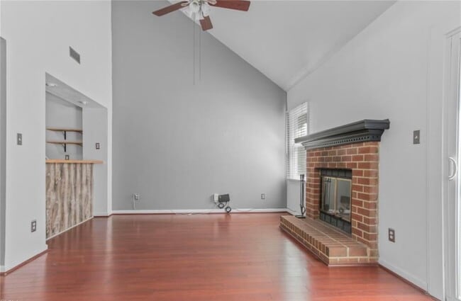 Photo - 2513 Reagan Ave