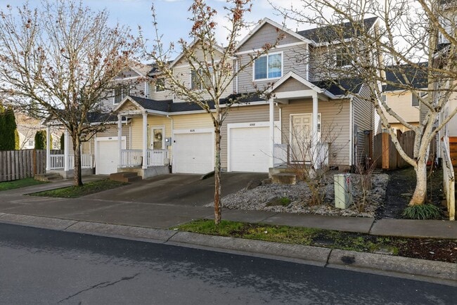 Building Photo - 6568 NE Deer Run St