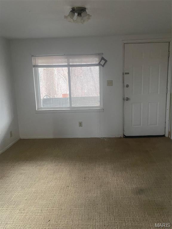 Photo - 4490 N Virginia Mines Rd Unidad 2