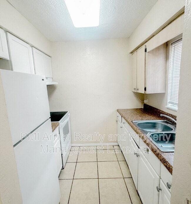 Photo - 3214 Crystal Hills Loop S