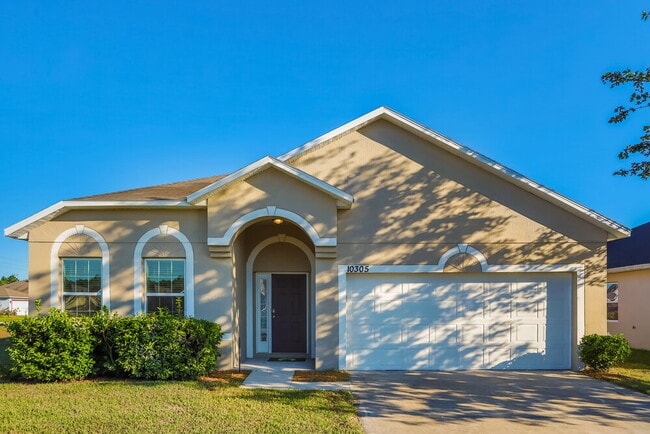 Building Photo - 10305 Magnolia Hills Dr Rental