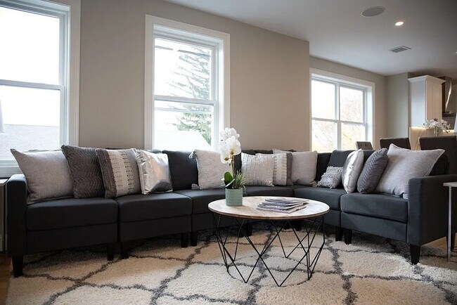 Photo - 170 Bradford St Unidad 2