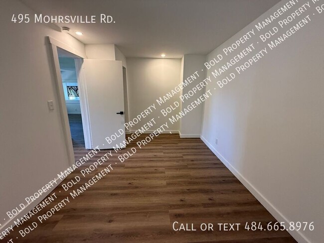 Photo - 495 Mohrsville Rd
