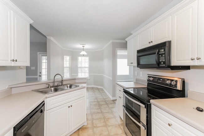 Photo - 6240 Freedom Cir Casa