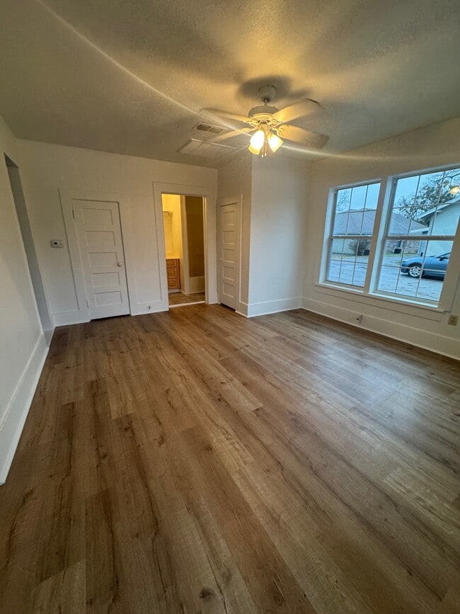 Photo - 467 N Paddock Ave