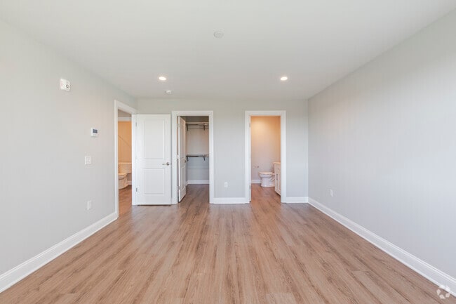 925 at North - 2 BD 2 BA