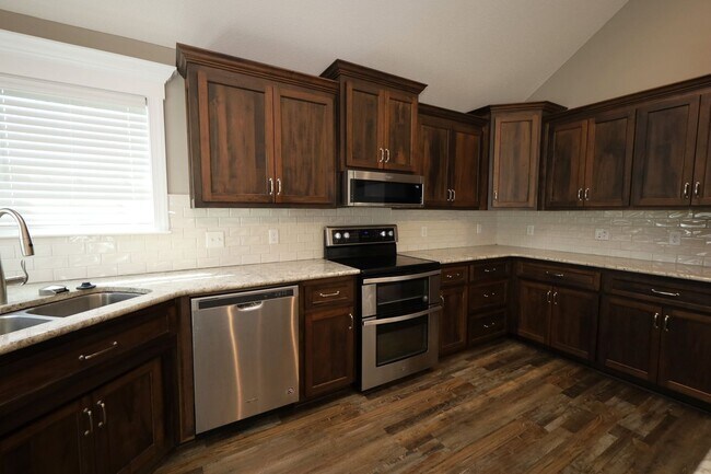 124 Floyd Mcneal Dr