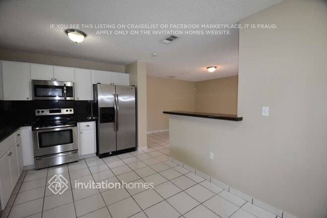 Photo - 621 SW 176th Ave
