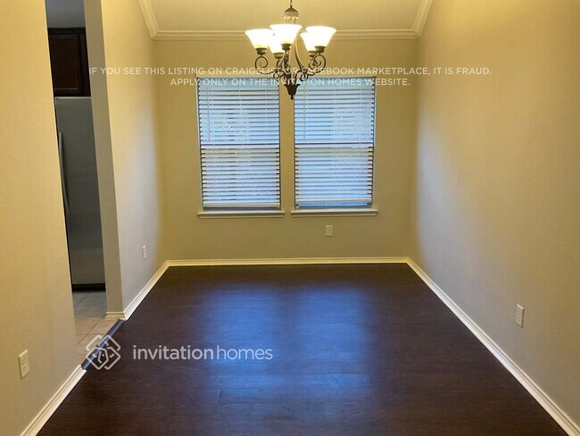 Photo - 1305 Raleigh Path