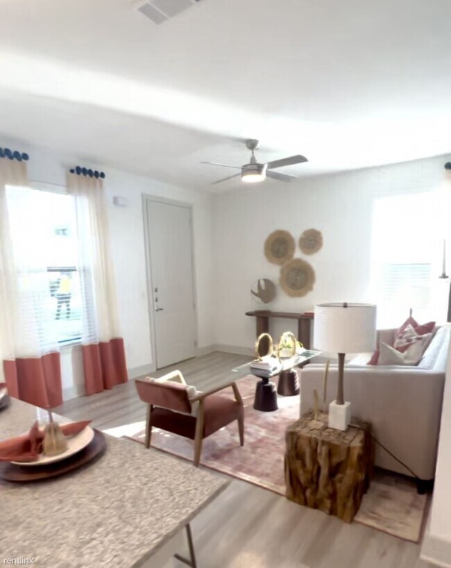 Photo - 1 br, 1 bath Condo - 26503 E University Dr