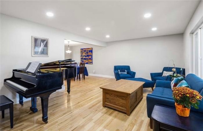 Photo - 2146 S Yarrow St