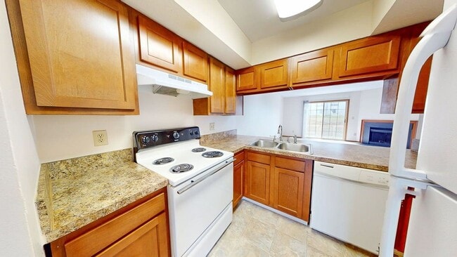 Photo - 5917 Shadow Lake Cir