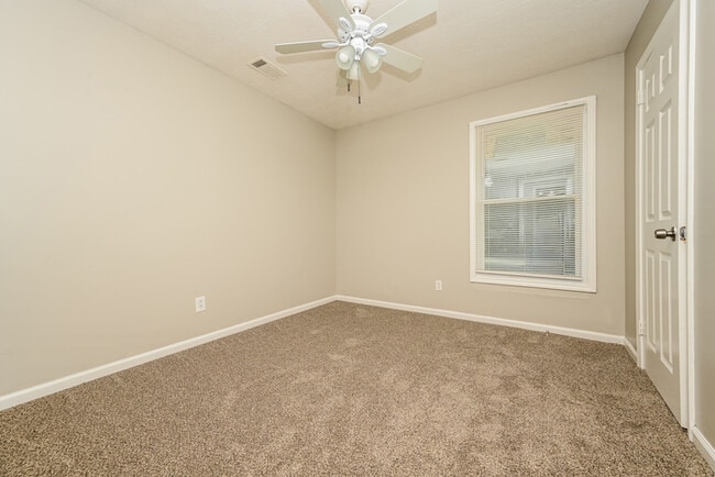 Photo - Fantastic 3bd/2ba home! Let yourself in!